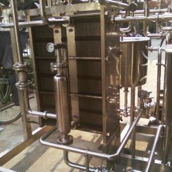 milk pasteurizing and packing