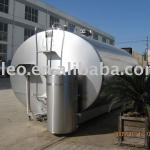 Milk cooling tank with CIP unit-