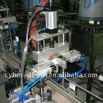 Linear screw capping machine-