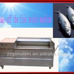 Stainless steel machine for removing off the fish scales-