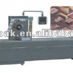 Automatic vacuum forming and packaging machine (stretch film)