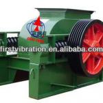 High-strength refractory material double roll crusher