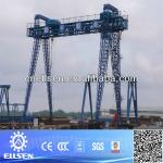 Railway traveling box and truss type gantry crane