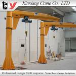 Pillar mounted electric floor crane
