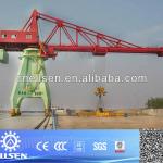 Railway moveable cantilever crane