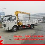 dongfeng 4*2 4 tons LHD/RHD truck mounted crane-