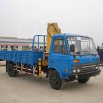 Dongfeng chassis truck with crane