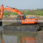 hitachi amphibious excavator/marsh buggy