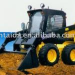 XT750 Skid Steer Loader