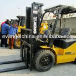 XCMG 3 tons hydraulic diesel forklift (XT530C)