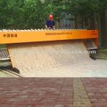 2013 New Designed Road Brick Paving Machine