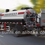 heated bitumen road distribution truck