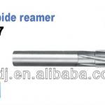 Solid carbide reamer with straight shank and right helical flute