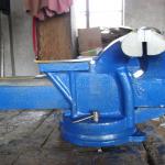 Bench vise