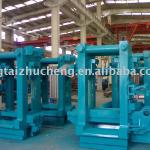 Hot strip rolling machine structure