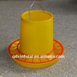 Simple hang style plastic bucket plate chicken feeder