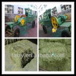 Straw baler driving by tractor//008618703616828