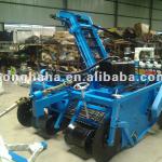 Hot sale 2 rows potato/onion combine harvester with high working efficiency