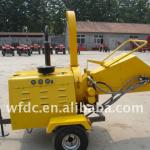 Trailer wood chipper with diesel engine