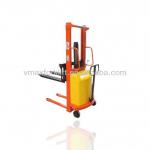 strong frame operating lightly and easily 1.0 ton semic electric stacker