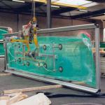 Vacuum glass lfiter with 1000kg capacity