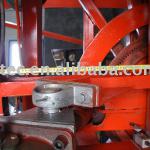 Vacuum lifting devices-