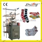 Dual feeder lines and dual colors socks knitting machines