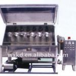 Normal temperature hank automatic spray dyeing machine