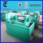The roll extrusion granulaion machine