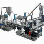 Plastic granulating machine-