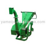 Wood chipper with self-feeder design