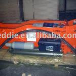 Box-Silenced type hydraulic breaker