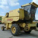 New Holland Combine Harvester 8060 (Used)