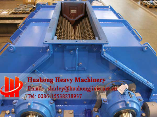 2013 professional roller crusher/roller pulverizer/stone roller crusher machine price