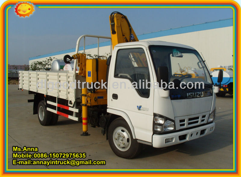 3 tons ISUZU Truck With Crane