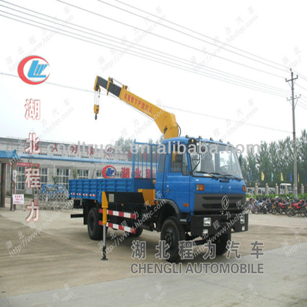 4 ton Dongfeng truck mounted crane