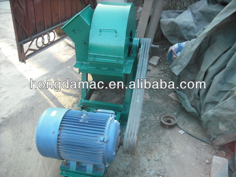 9FC-60 wood chipper chipping wood for sale