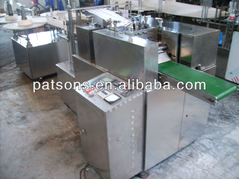 Alcohol base wipes packaging machine