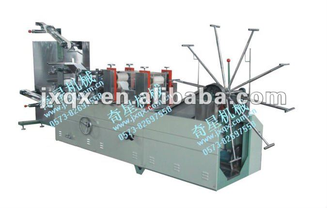 Automatic consecutive drawing, perforating and folding machine can fold baby wet wipes, make-up remover cleansing wipes etc.