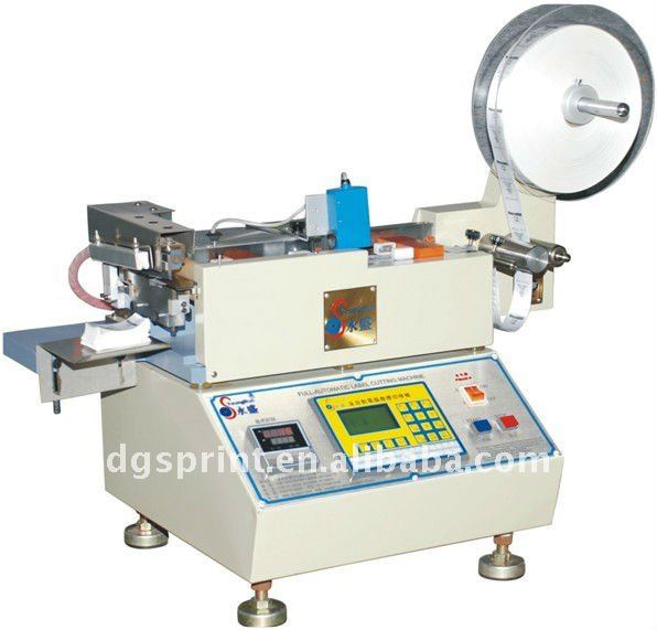 Automatic label cutting machine