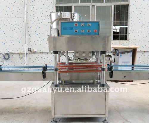 Automatic linear screw capping machine