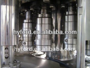 Automatic PET Bottle Capping Machine