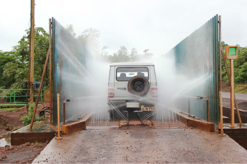 Automatic Tire Wash System