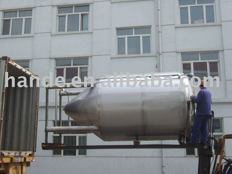 beer fermentation tanks