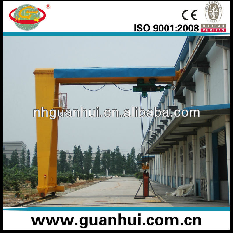 BM Semi--gantry crane with hoist