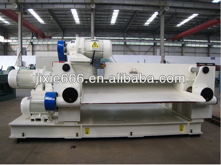 BQX140 CNC Spindleless veneer peeling machine