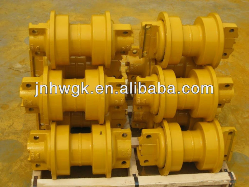bulldozer spare parts bottom track roller for SD23