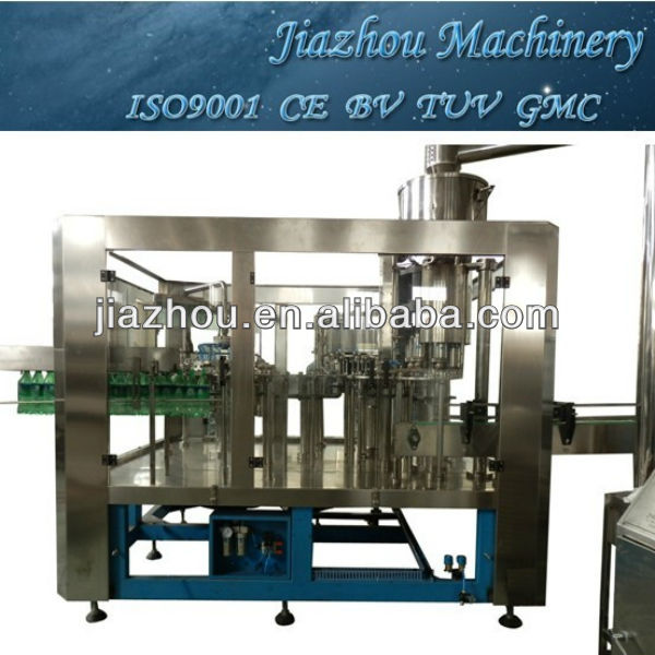 Carbonated drink filling machine