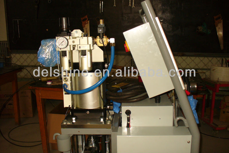 CE Mark 2013 Model Expanding PU Foam Machine