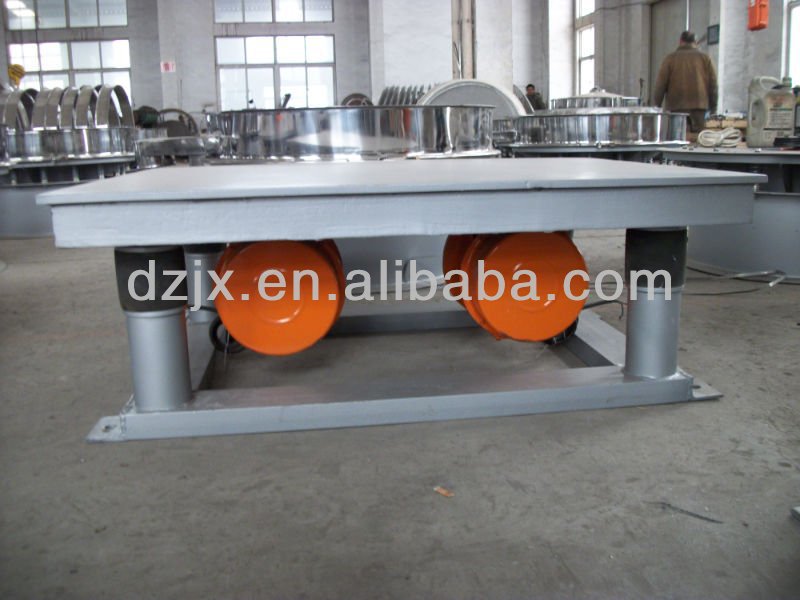 Concrete vibrator for building material concrete mould